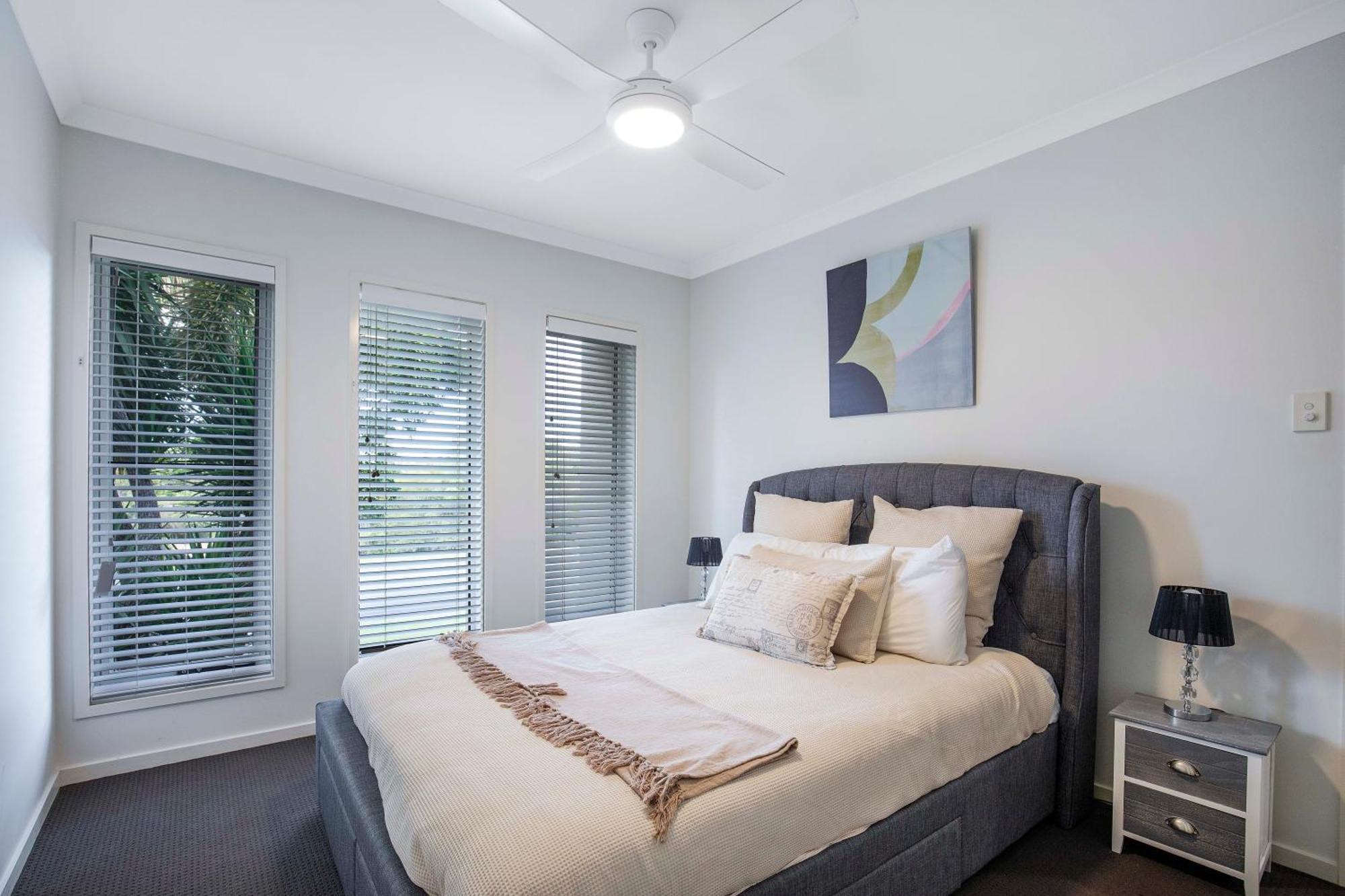 Stunning Luxurious House * North Lakes